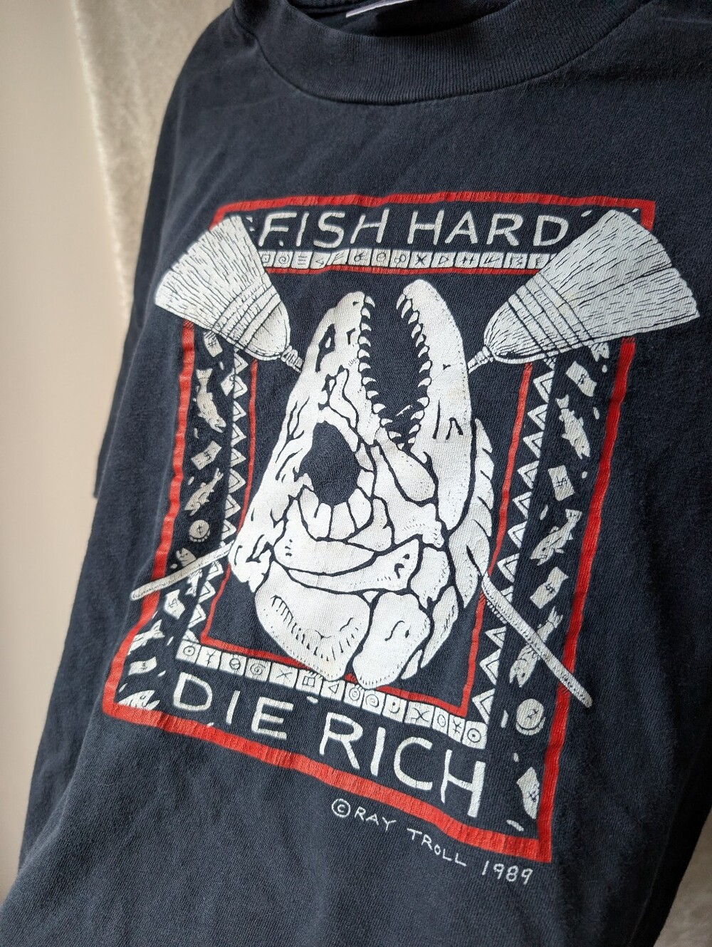 Ray Troll 1989 Fish Hard Die Rich Salmon Skull Tee Alaska
